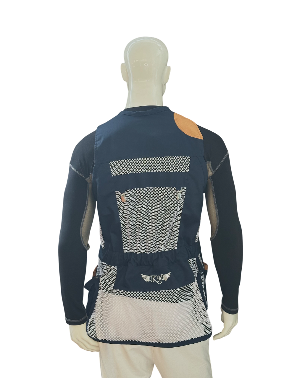 Retro del gilet tecnico K98 K7, senza tasca posteriore per una maggiore leggerezza e comfort.