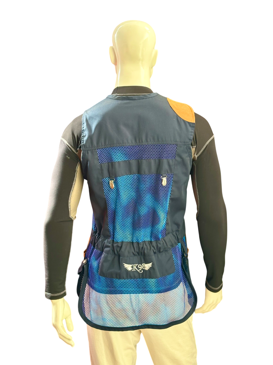 Gilet da tiro K98 K11 Trap Basic Blu vista posteriore, comfort e stile italiano​