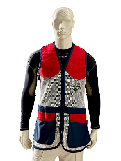 Gilet da tiro K98 K7 Double Classic vista frontale, tessuto blu navy con rete bianca e dettagli in ecopelle rossa