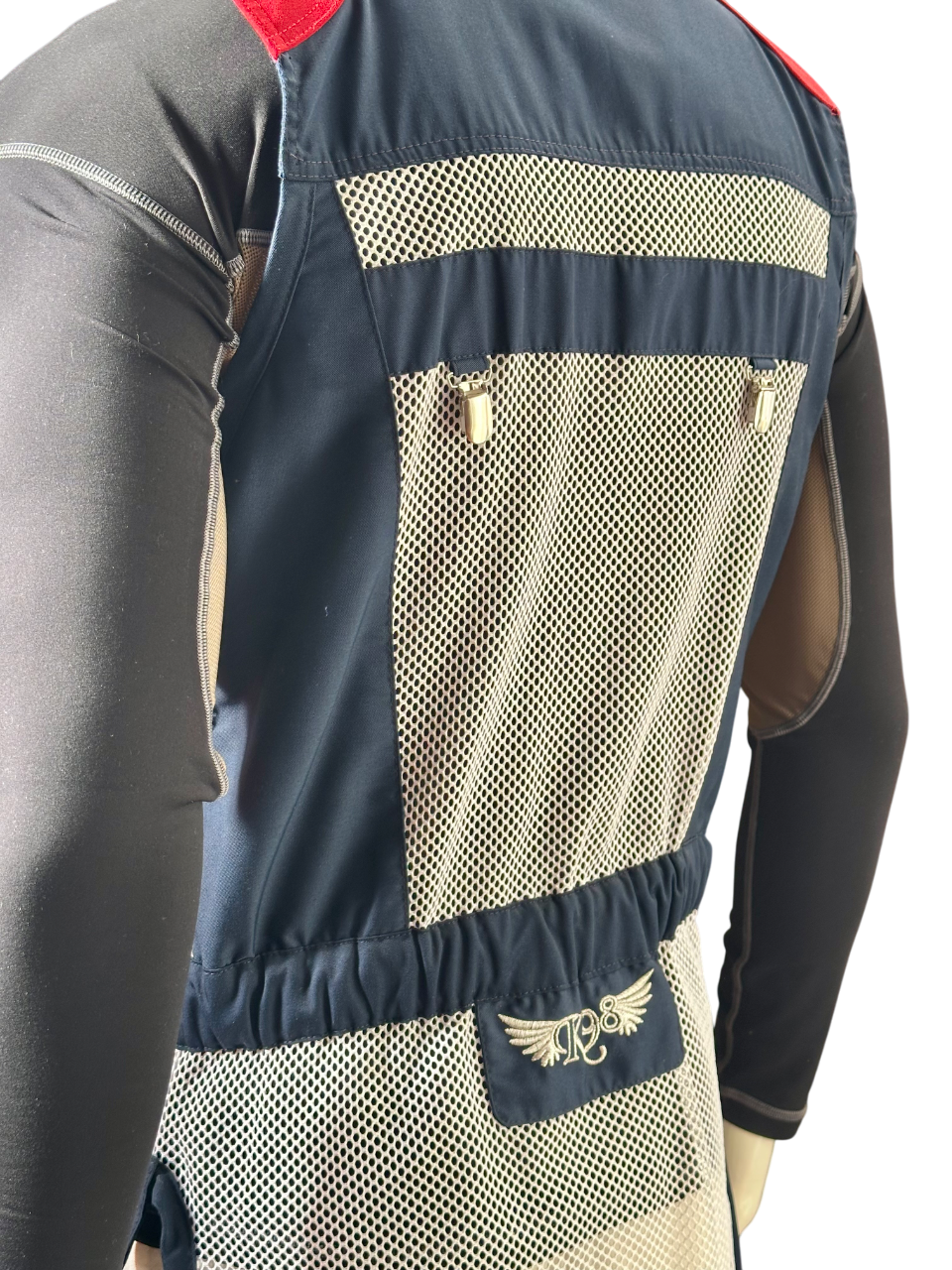 Gilet da tiro K98 K7 Double Classic indossato, vestibilità leggera e dinamica per performance ottimali​