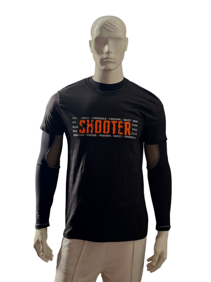 T-shirt K98 Shooter nera vista frontale, design sportivo in cotone biologico​