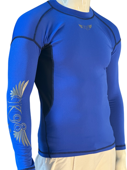 T-shirt termica blu da uomo, vestibilità aderente, ideale per climi freddi o attività all’aperto